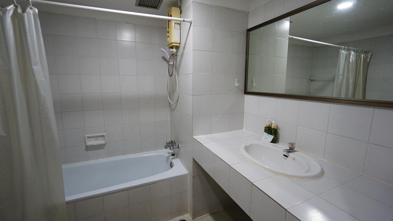 Supanich Railway Station Lejlighedshotel Chiang Mai Eksteriør billede