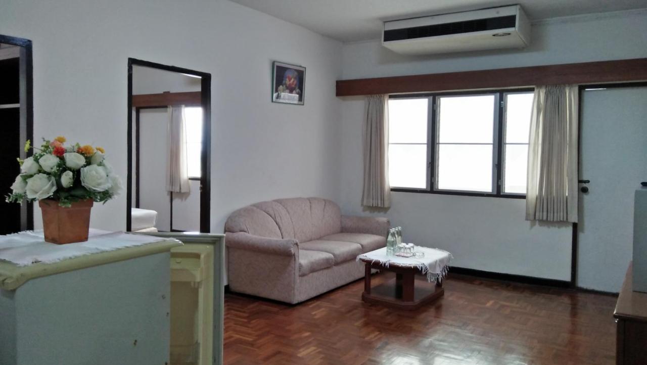 Supanich Railway Station Lejlighedshotel Chiang Mai Eksteriør billede